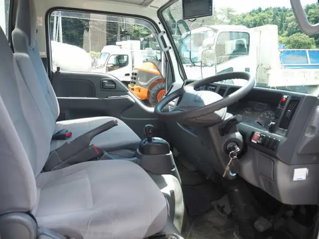 いすゞ エルフ TPG-NHS85AN(4WD)の写真43