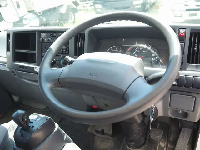 いすゞ エルフ TPG-NHS85AN(4WD)の写真45