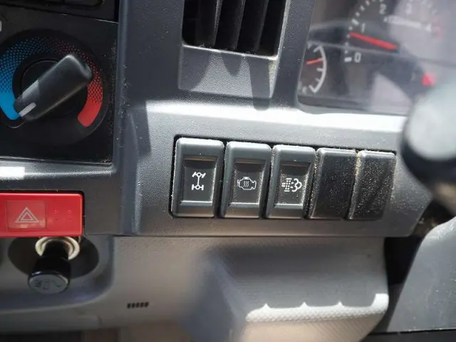 いすゞ エルフ TPG-NHS85AN(4WD)の写真47