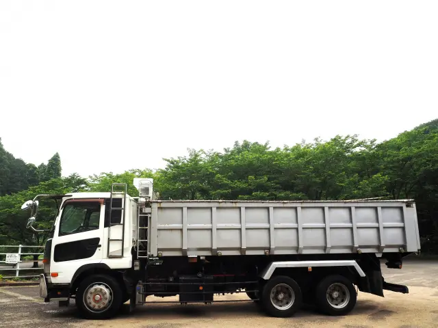 ＵＤ コンドル LDG-PW39L(6x4)の写真2