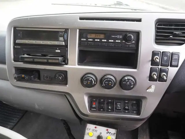 ＵＤ コンドル LDG-PW39L(6x4)の写真47