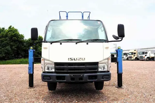 いすゞ エルフ TKG-NKR85AN(2WD)の写真8