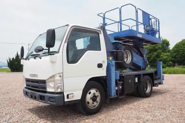 いすゞ エルフ TKG-NKR85AN(2WD)の写真30