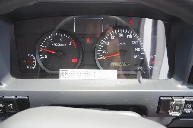 いすゞ エルフ TKG-NKR85AN(2WD)の写真49