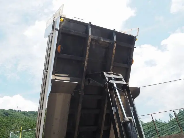 日野 プロフィア 2DG-FS1EGA(6x4)の写真18