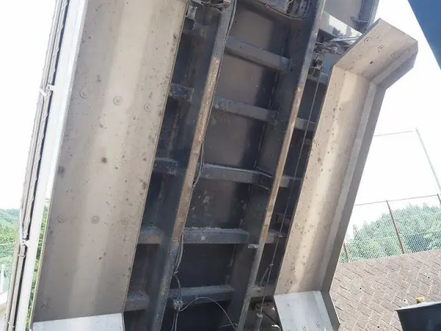 日野 プロフィア 2DG-FS1EGA(6x4)の写真19