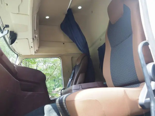 日野 プロフィア 2DG-FS1EGA(6x4)の写真40