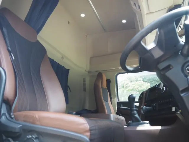 日野 プロフィア 2DG-FS1EGA(6x4)の写真41