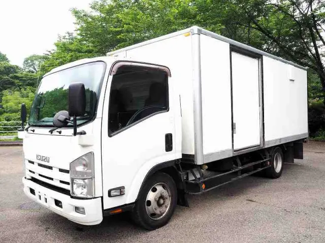 いすゞ エルフ TKG-NPR85AN(2WD)の写真1