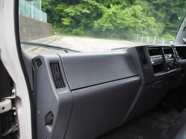 いすゞ エルフ TKG-NPR85AN(2WD)の写真39