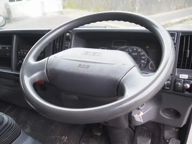 いすゞ エルフ TKG-NPR85AN(2WD)の写真45