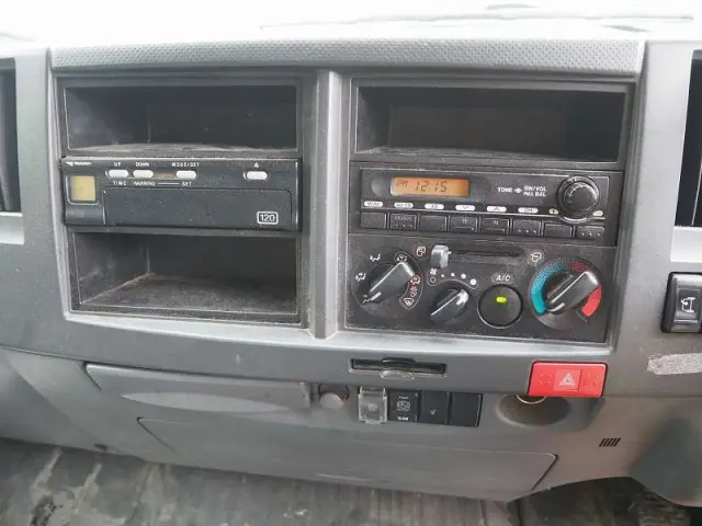 いすゞ エルフ TKG-NPR85AN(2WD)の写真46