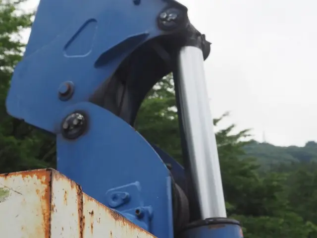 いすゞ フォワード TKG-FRR90S2(2WD)の写真11