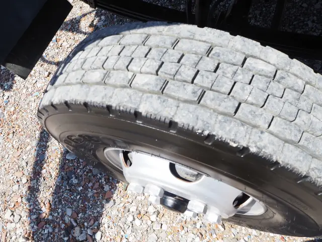 いすゞ フォワード TKG-FRR90S2(2WD)の写真18