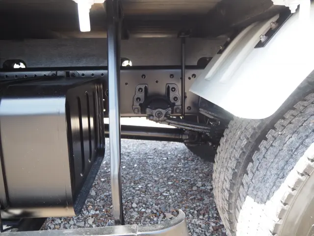 いすゞ フォワード TKG-FRR90S2(2WD)の写真23