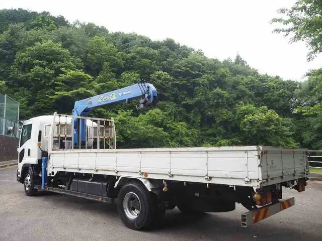 いすゞ フォワード TKG-FRR90S2(2WD)の写真24