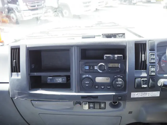 いすゞ フォワード TKG-FRR90S2(2WD)の写真47