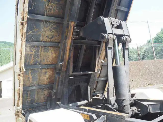 いすゞ フォワード PKG-FRR90S2(2WD)の写真31