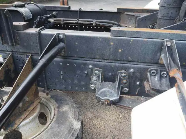 いすゞ フォワード PKG-FRR90S2(2WD)の写真38