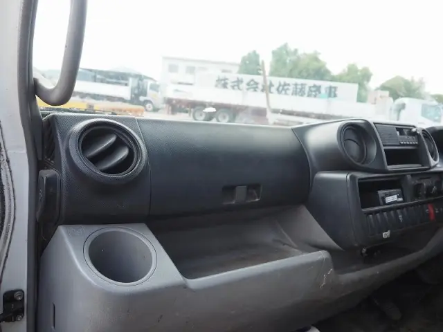 日野 デュトロ TKG-XZU620T(2WD)の写真44