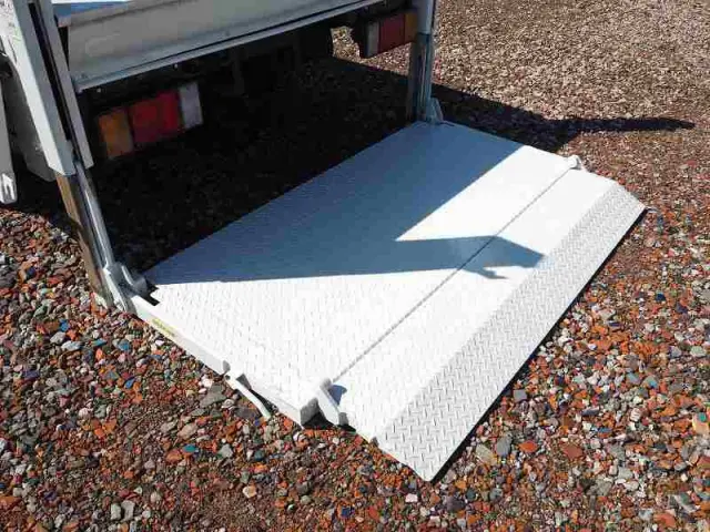 マツダ タイタン TKG-LHS85A(4WD)の写真9