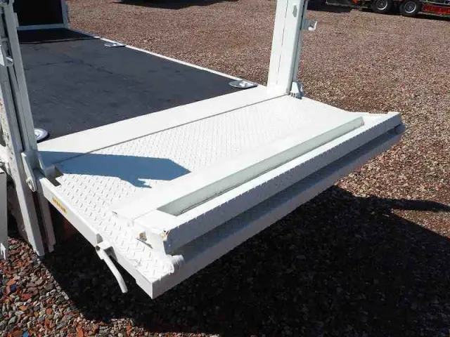 マツダ タイタン TKG-LHS85A(4WD)の写真14