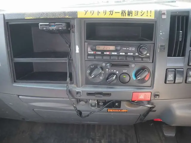 いすゞ エルフ SKG-NPR85AR(2WD)の写真45