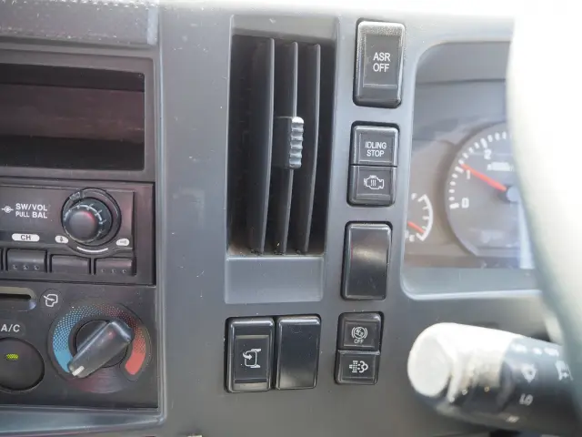 いすゞ エルフ SKG-NPR85AR(2WD)の写真46