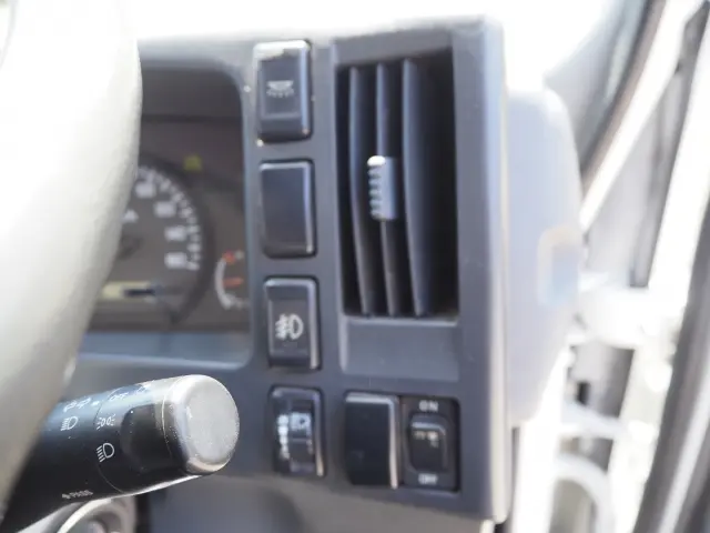いすゞ エルフ SKG-NPR85AR(2WD)の写真47