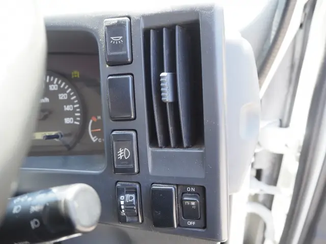 いすゞ エルフ SKG-NPR85AR(2WD)の写真48