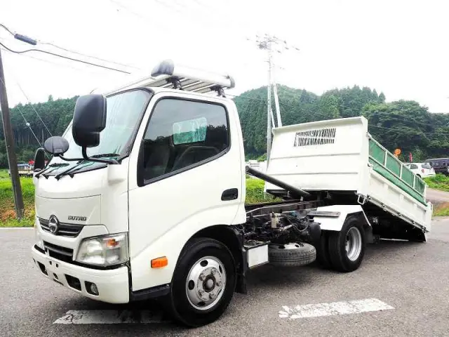 日野 デュトロ TKG-XZU620T(2WD)の写真1