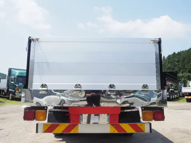 いすゞ エルフ TKG-NPR85AR(2WD)の写真4