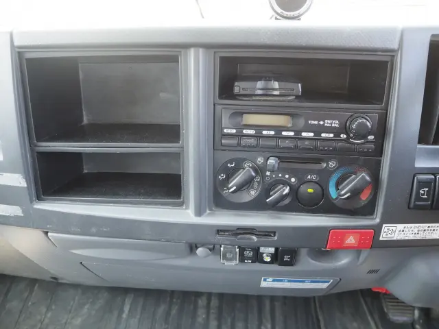 いすゞ エルフ TKG-NPR85AR(2WD)の写真46