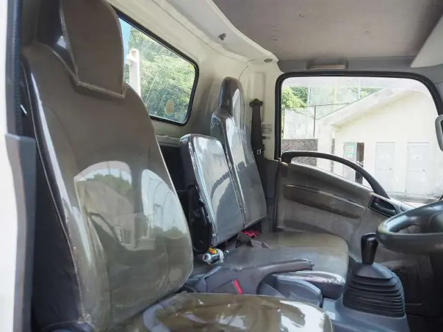 いすゞ エルフ TKG-NPR85AR(2WD)の写真47