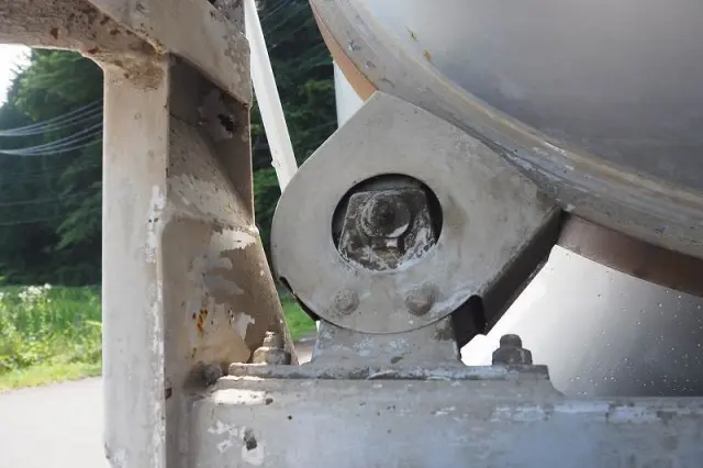 いすゞ エルフ BKG-NKR85N(2WD)の写真38