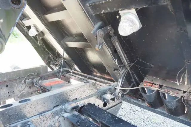 三菱 キャンター KK-FE51CBD(2WD)の写真29