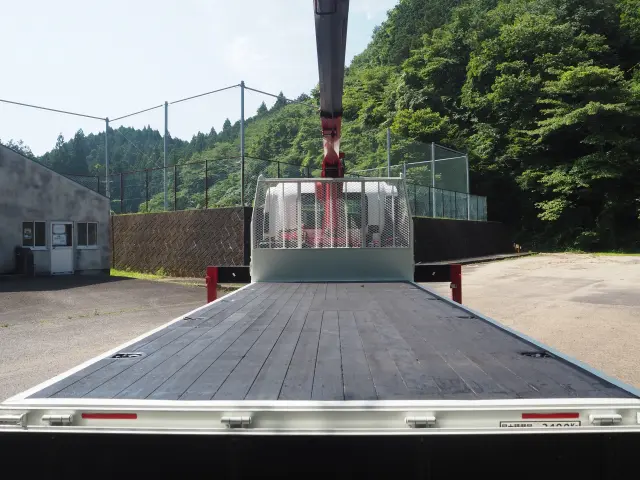 いすゞ フォワード 2RG-FRR90S2(2WD)の写真22