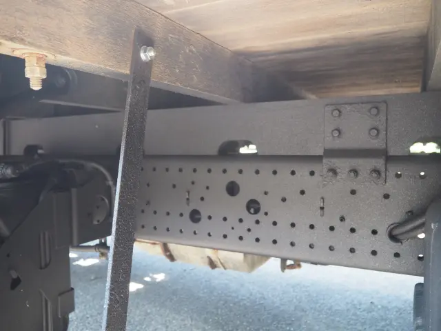 いすゞ フォワード 2RG-FRR90S2(2WD)の写真36