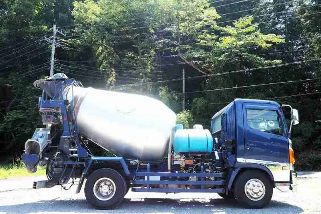 日野 レンジャー ADG-GC7JDWA(2WD)の写真6