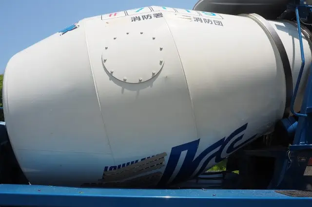 いすゞ ギガ QKG-CXM77AT(6x2)の写真26