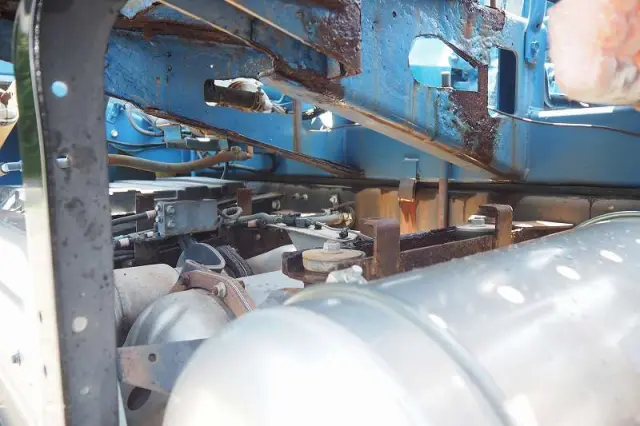 いすゞ ギガ QKG-CXM77AT(6x2)の写真29