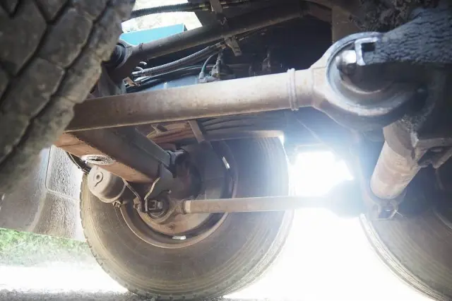 いすゞ ギガ QKG-CXM77AT(6x2)の写真35