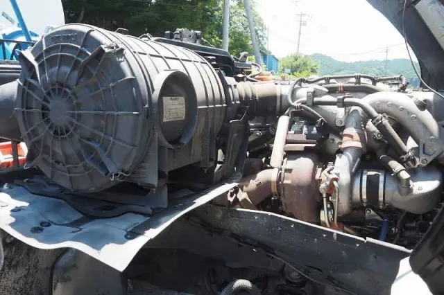 いすゞ ギガ QKG-CXM77AT(6x2)の写真41