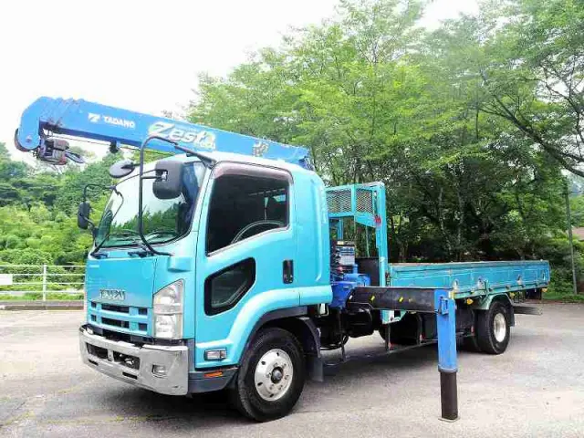 いすゞ フォワード TKG-FRR90S2(2WD)の写真1