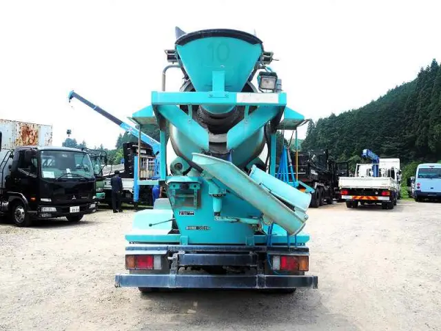 いすゞ エルフ BDG-NKR85N改(2WD)の写真4