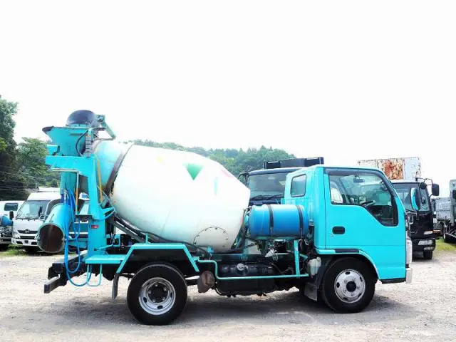 いすゞ エルフ BDG-NKR85N改(2WD)の写真6