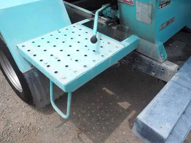 いすゞ エルフ BDG-NKR85N改(2WD)の写真34