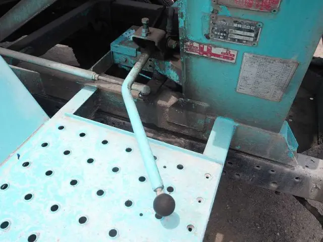 いすゞ エルフ BDG-NKR85N改(2WD)の写真36