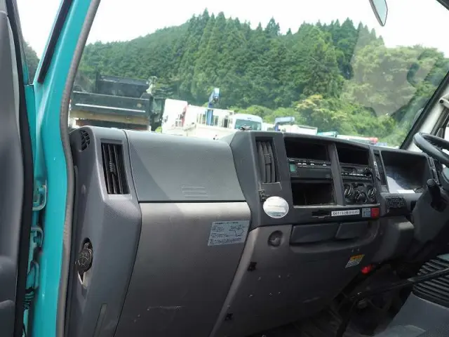 いすゞ エルフ BDG-NKR85N改(2WD)の写真45