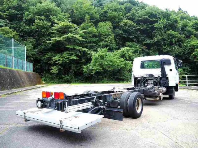 三菱 ファイター TKG-FK64F(2WD)の写真5